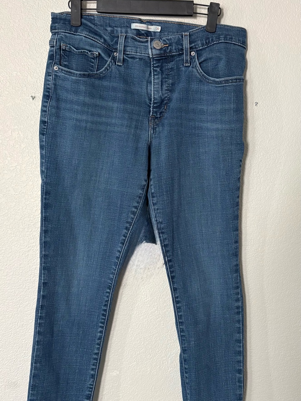 Levi’s 311 Shaping Skinny Jeans sz 30